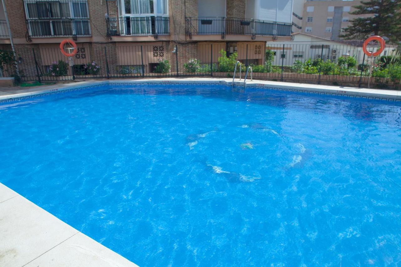 贝纳尔马德纳Apartamento Junto Al Mar En Puerto Marina公寓 外观 照片